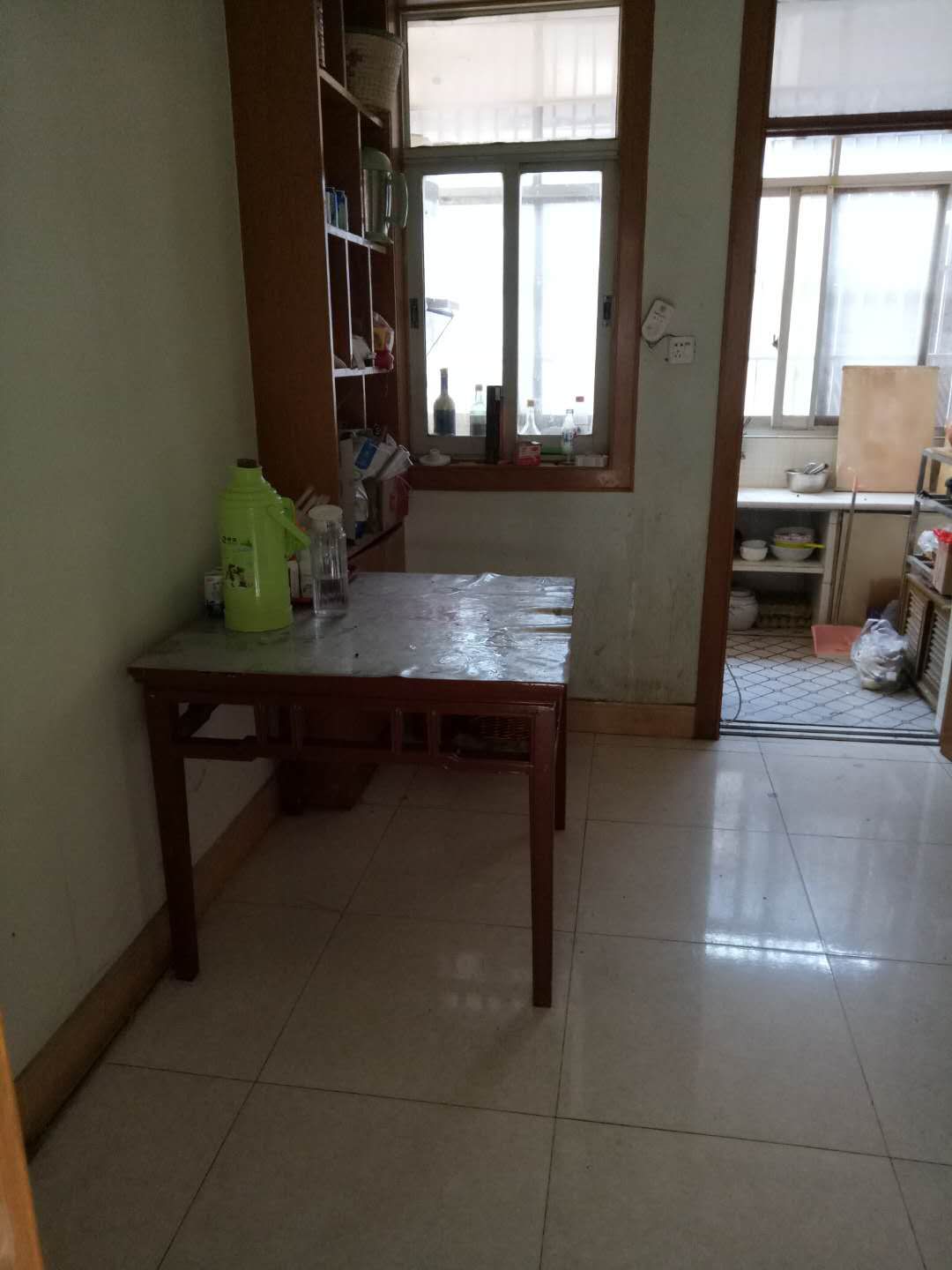 最新家属楼，小巷深处的独特风情